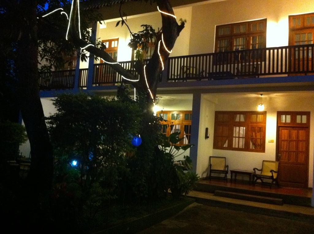 Little Paradise Tourist Guest House And Holiday Home Holambra Exterior foto